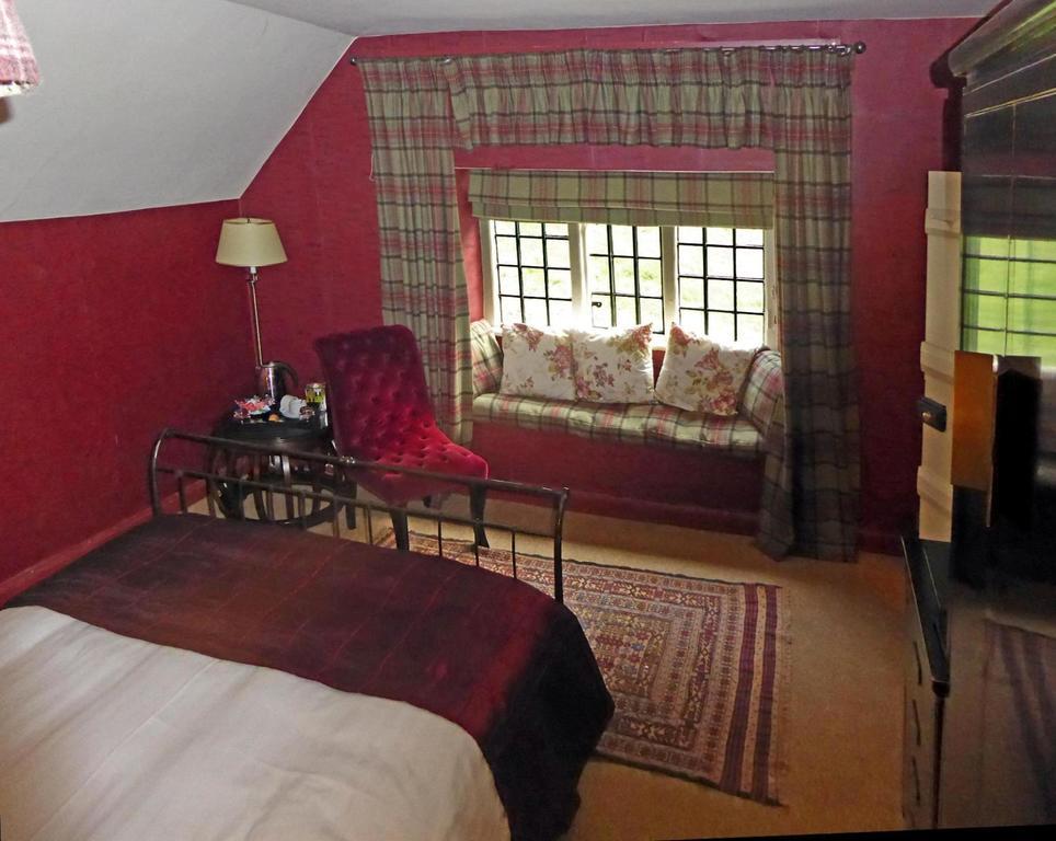 ホテル Hambro Arms Milton Abbas 部屋 写真